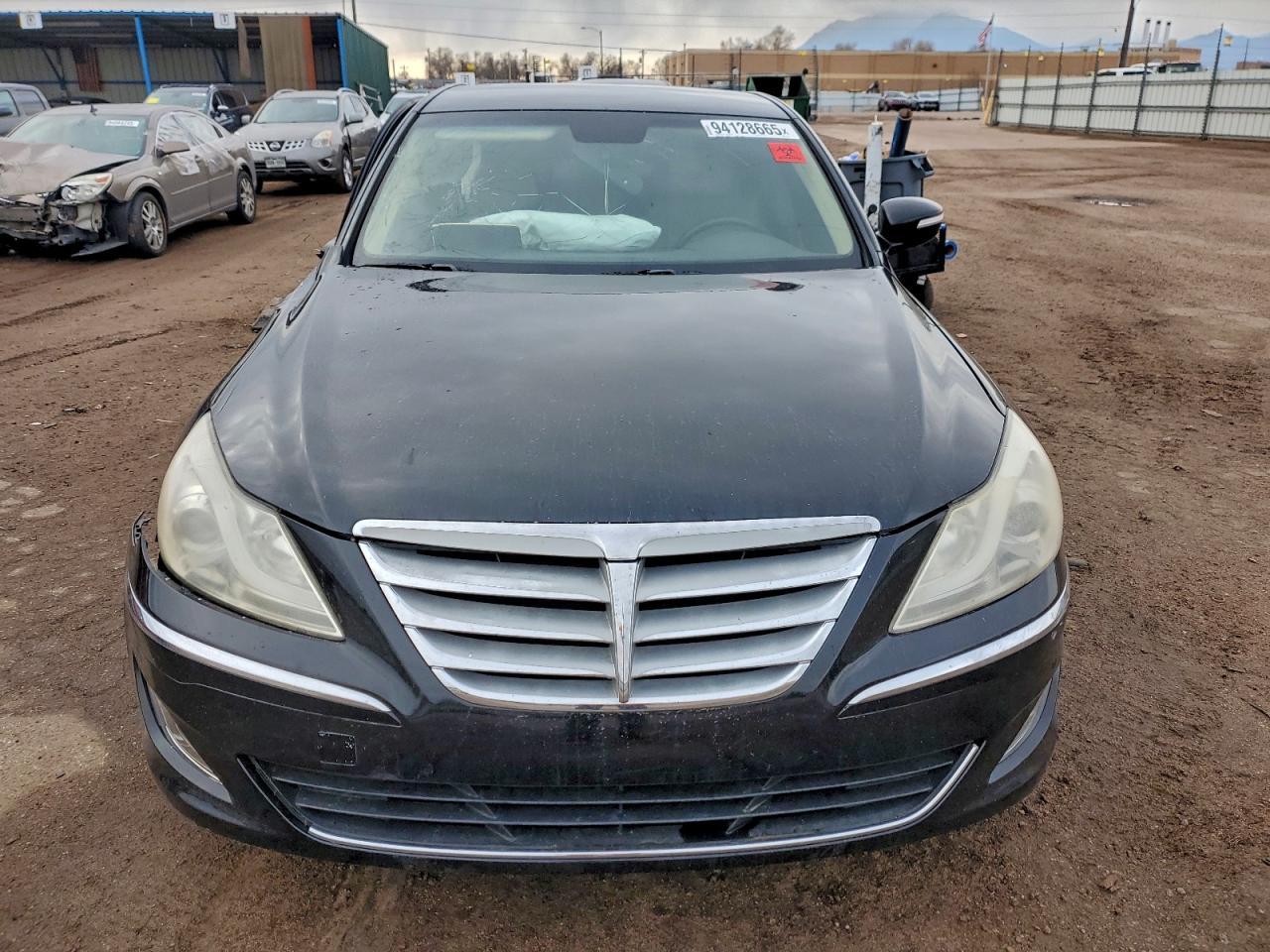 2013 Hyundai Genesis 3.8L - Фото 5