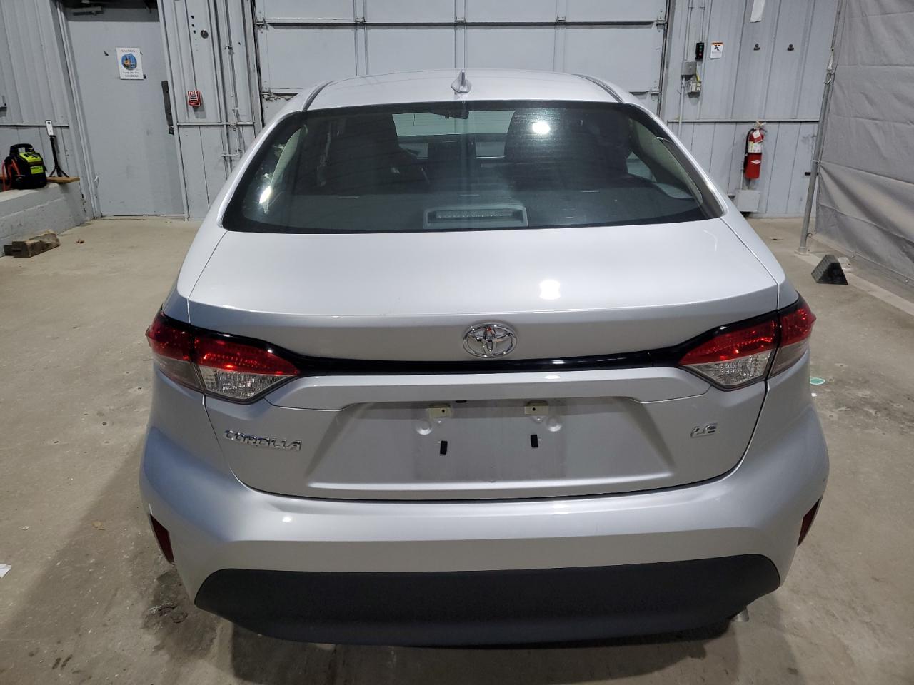 2025 Toyota Corolla Le - Фото 6