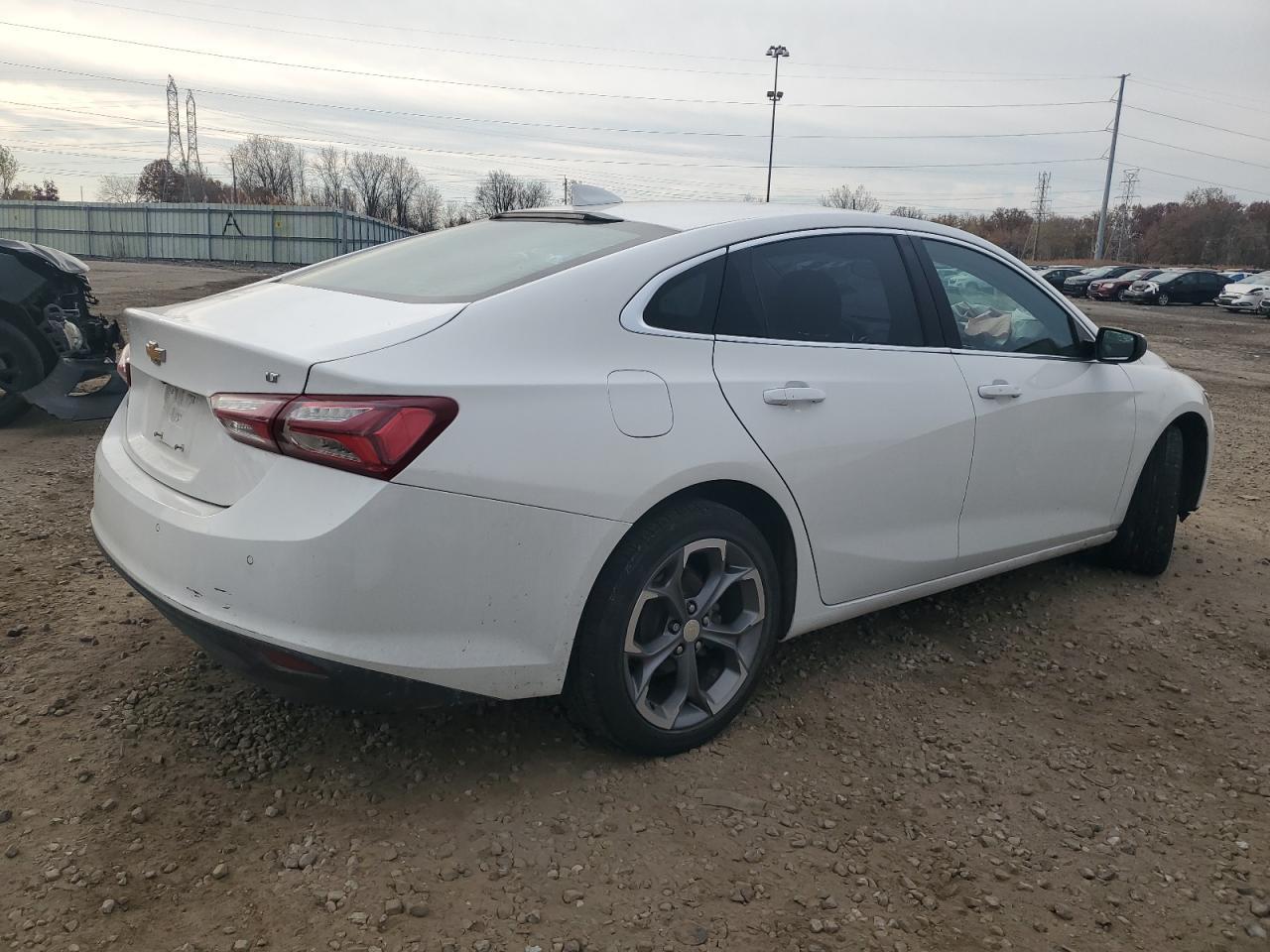 2020 Chevrolet Malibu Lt - Фото 3