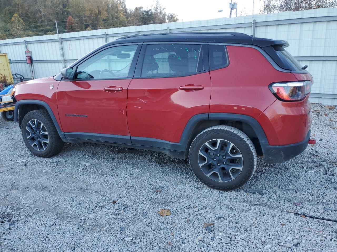 2021 Jeep Compass Trailhawk - Image 2