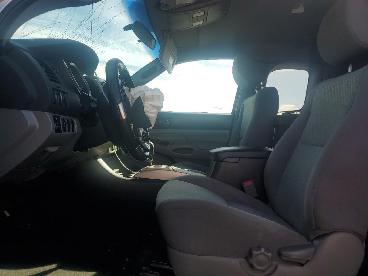 2014 Toyota Tacoma Prerunner Access Cab - Image 7