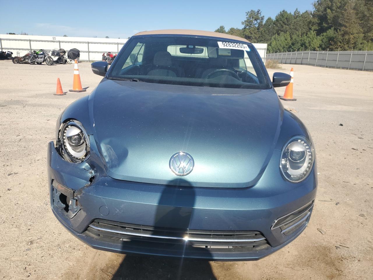 2018 Volkswagen Beetle S - Фото 5