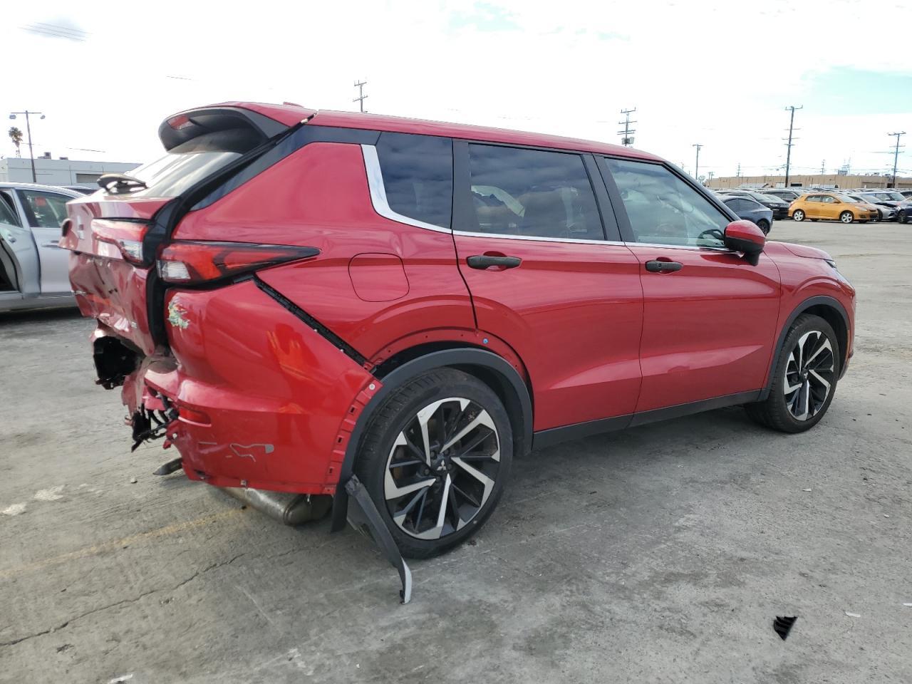 2023 Mitsubishi Outlander Se - Фото 3