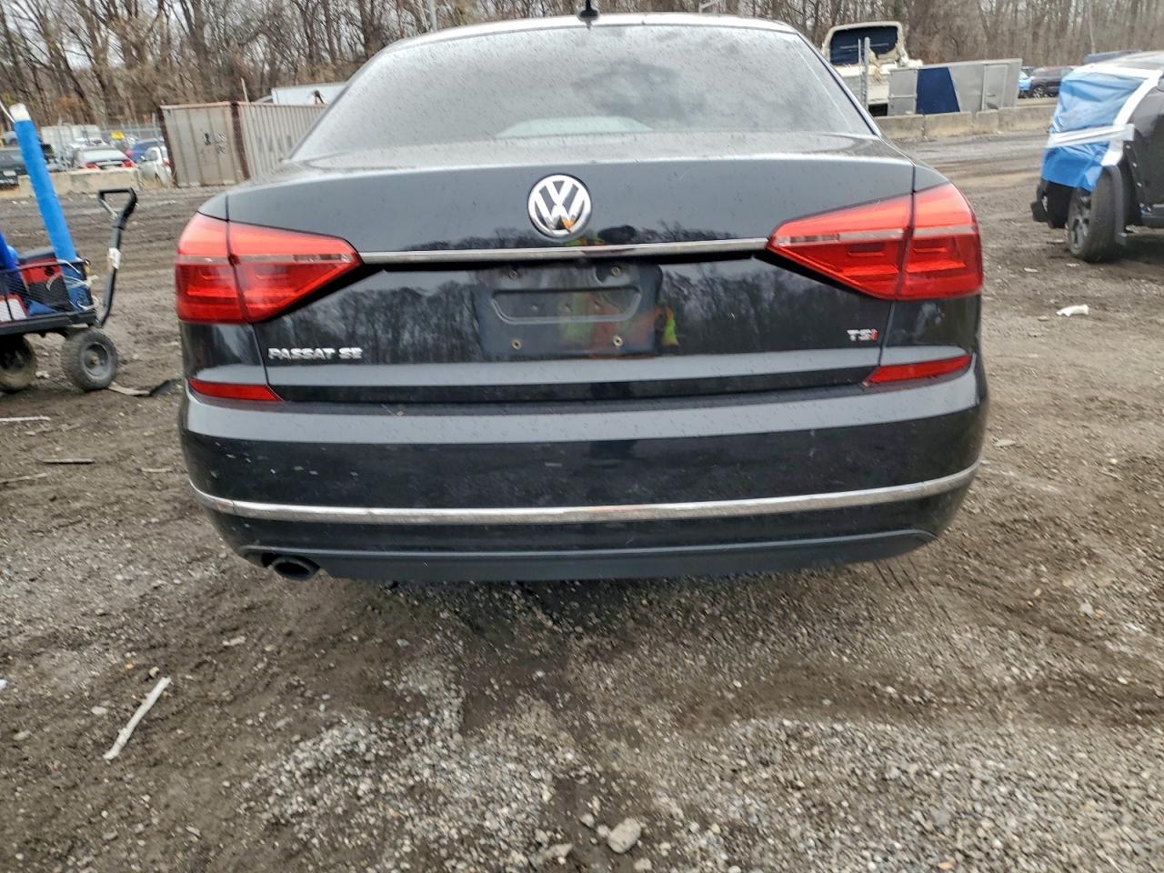 2016 Volkswagen Passat Se - Фото 6