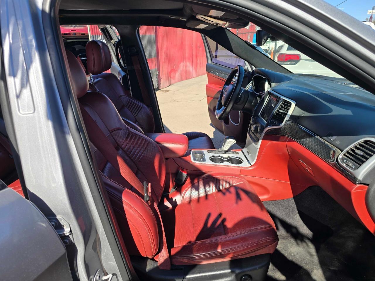 2018 Jeep Grand Cherokee Trackhawk - Image 5