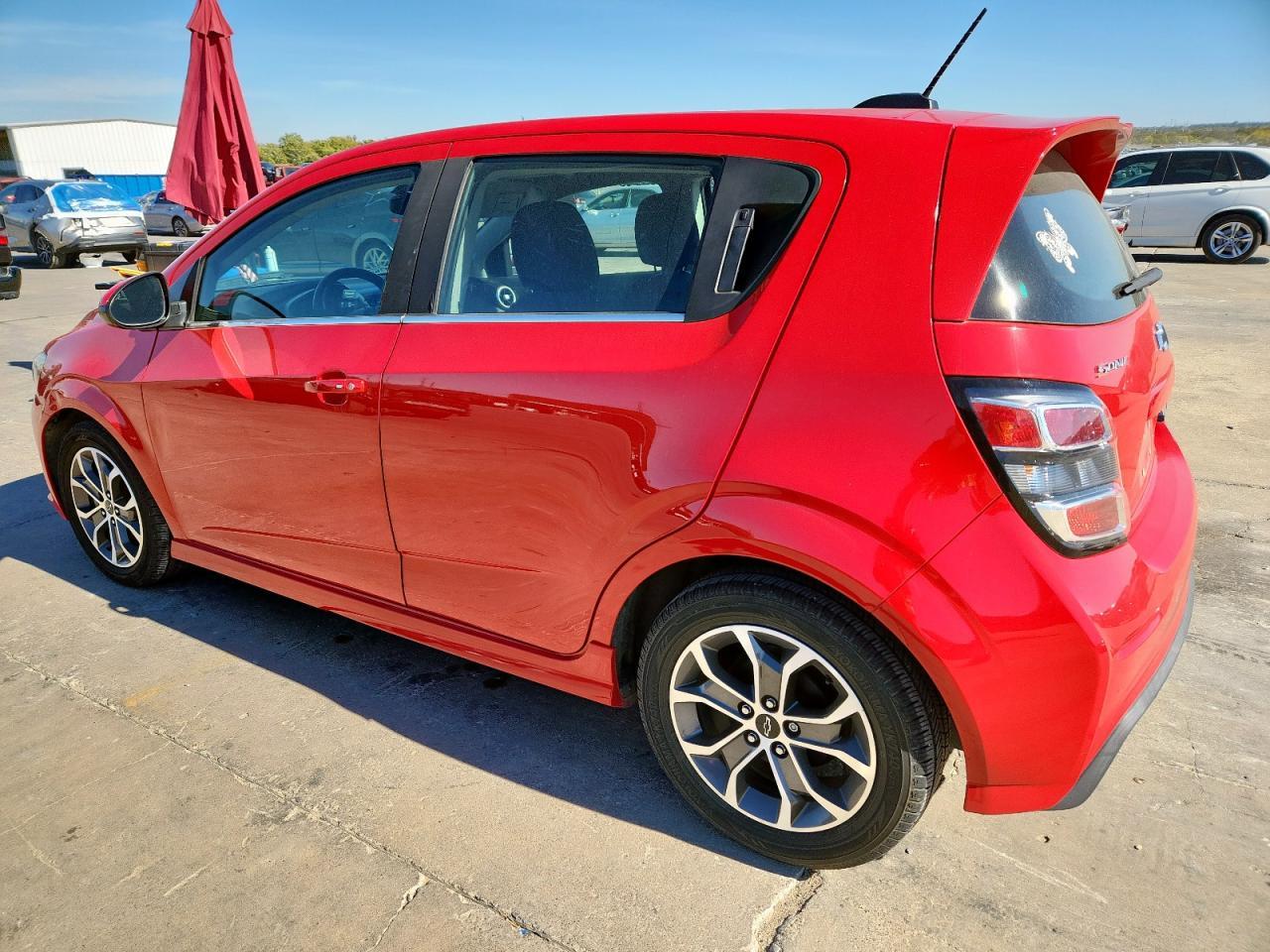 2018 Chevrolet Sonic Lt - Фото 2