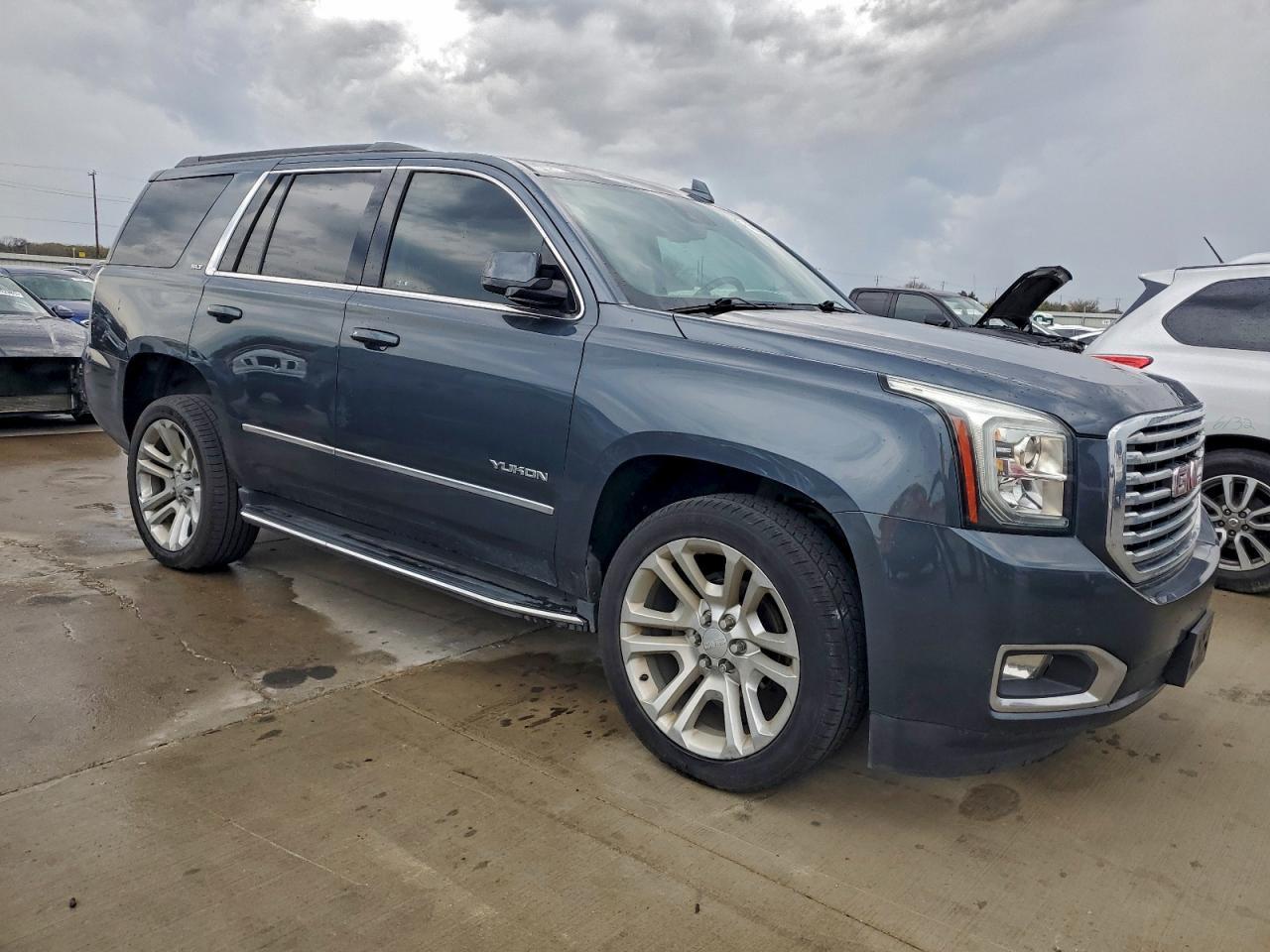 2020 GMC Yukon Slt - Image 4