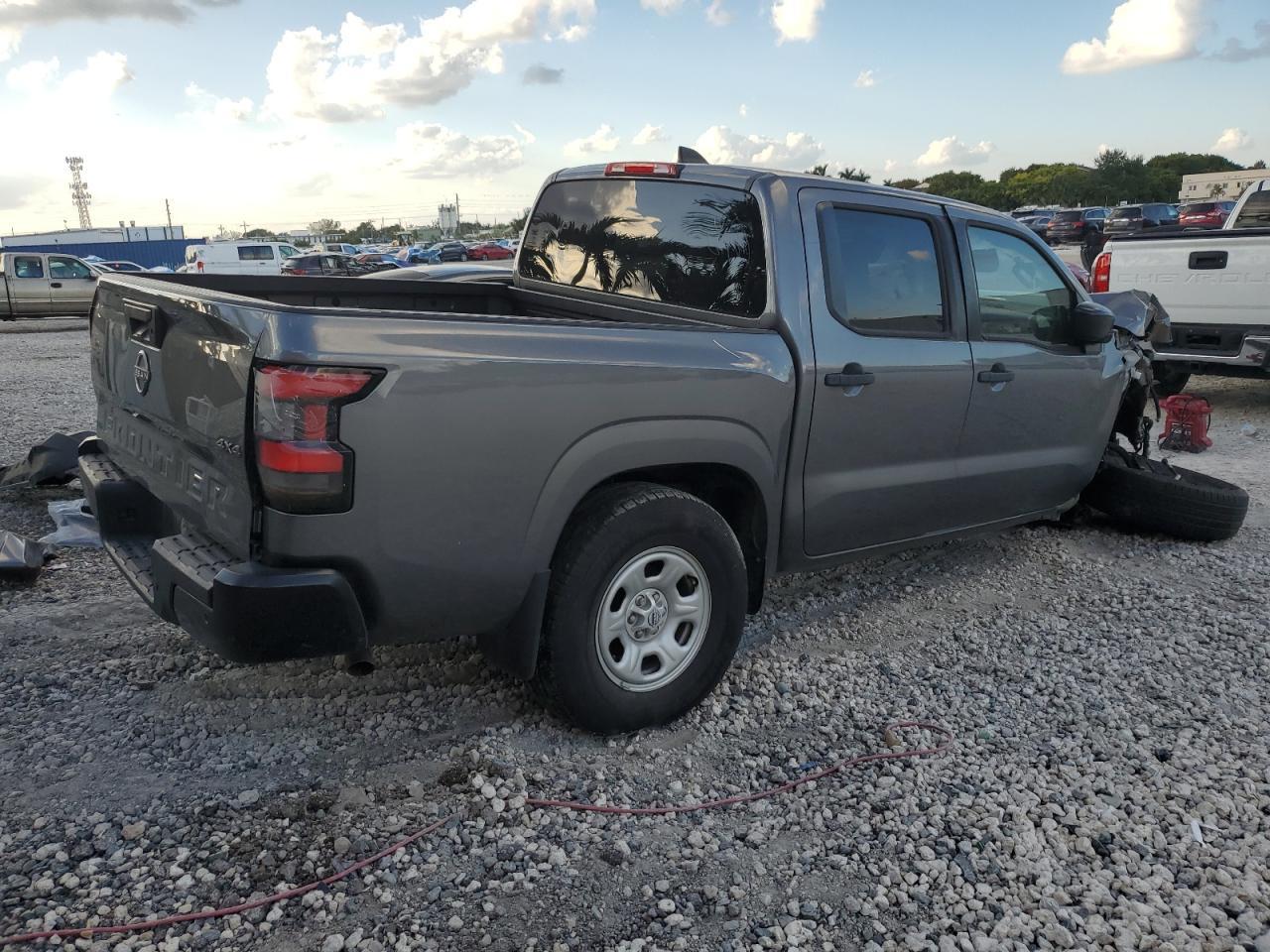 2022 Nissan Frontier S - Фото 3