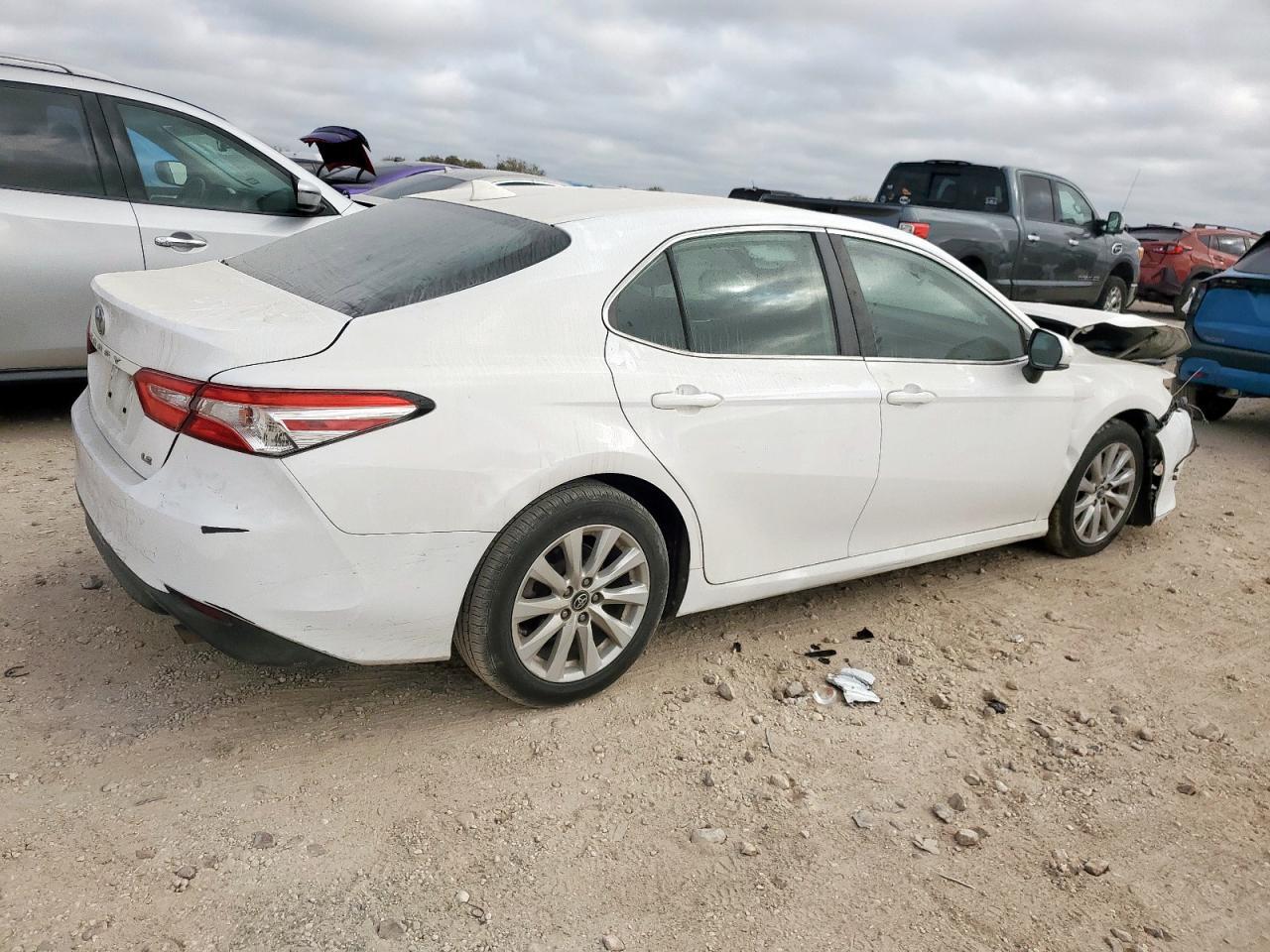 2019 Toyota Camry L - Image 3