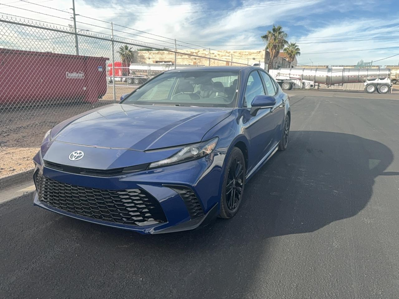 2025 Toyota Camry Xse - Фото 2