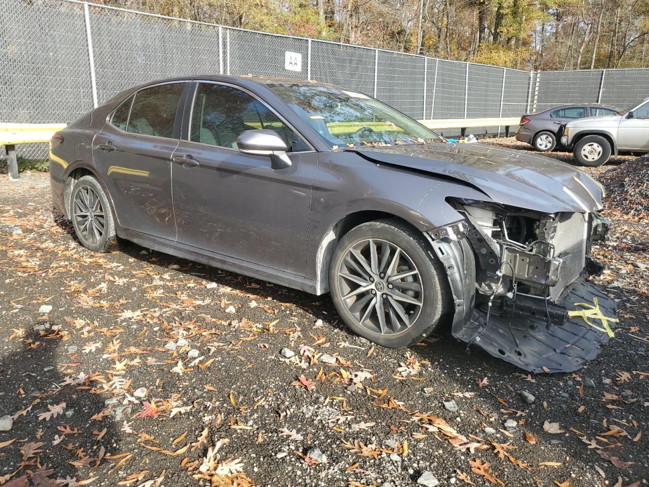 2021 Toyota Camry Se - Image 4