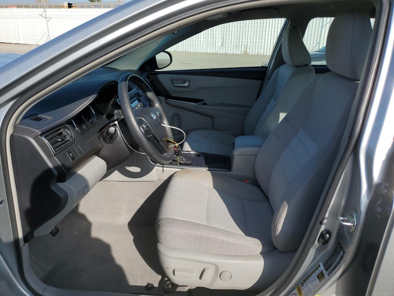 2017 Toyota Camry Le - Image 7