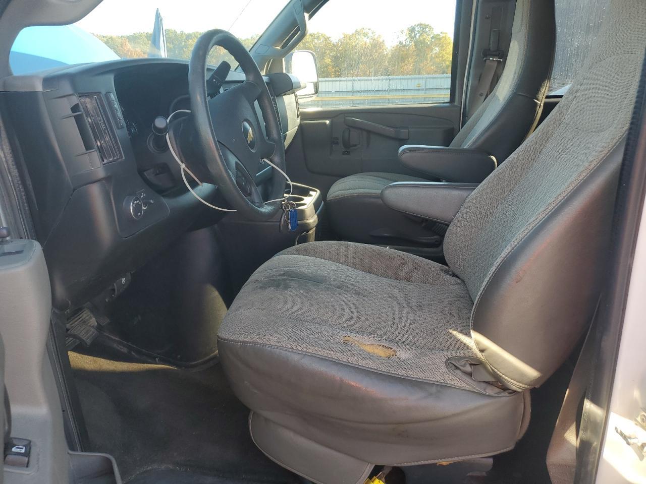 2018 Chevrolet Express G3500 Lt - Image 7