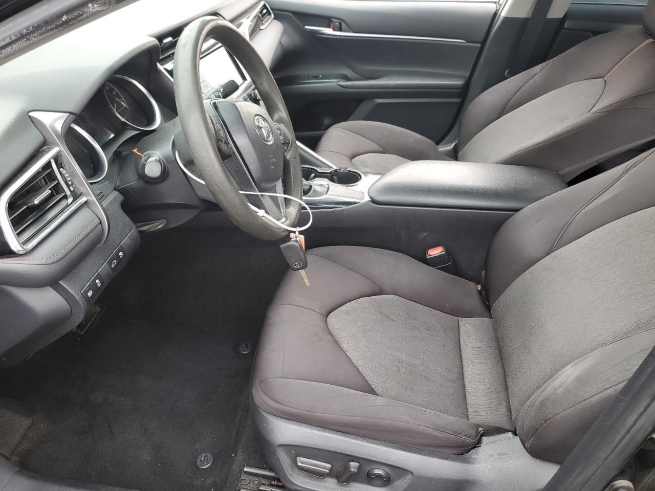 2018 Toyota Camry L - Фото 7