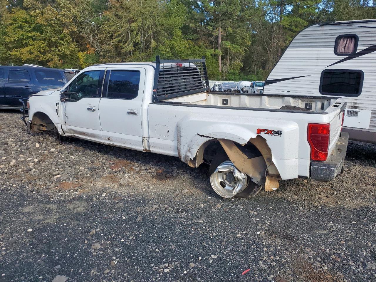 2021 Ford F350 Super Duty - Image 2