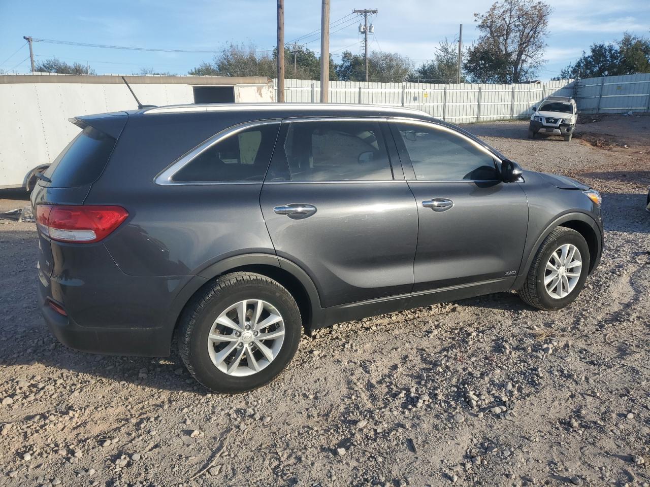 2017 Kia Sorento Lx - Image 3