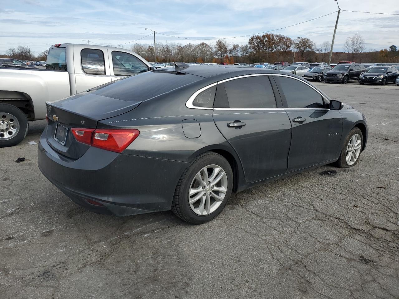 2017 Chevrolet Malibu Lt - Фото 3