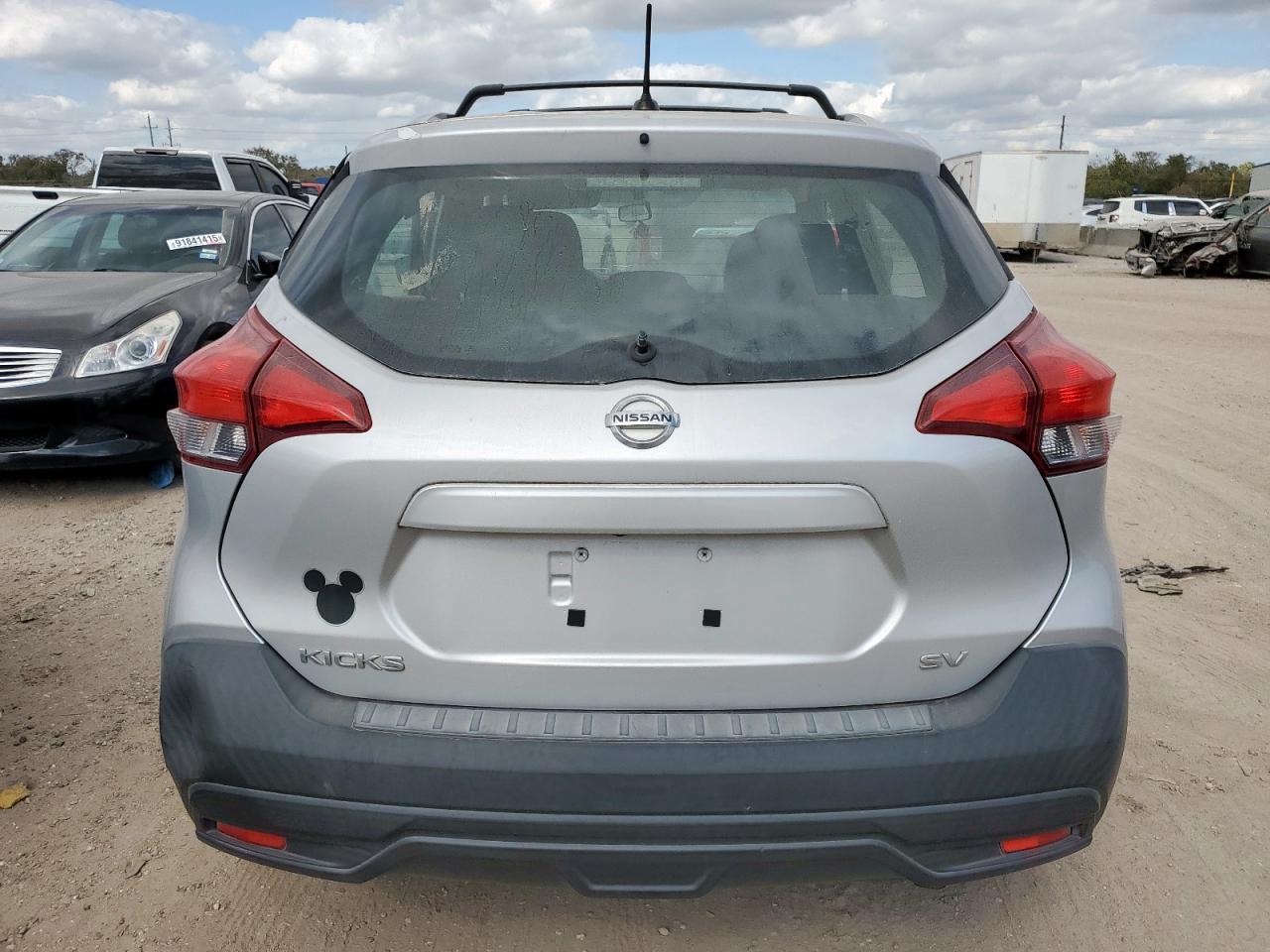 2019 Nissan Kicks S - Image 6