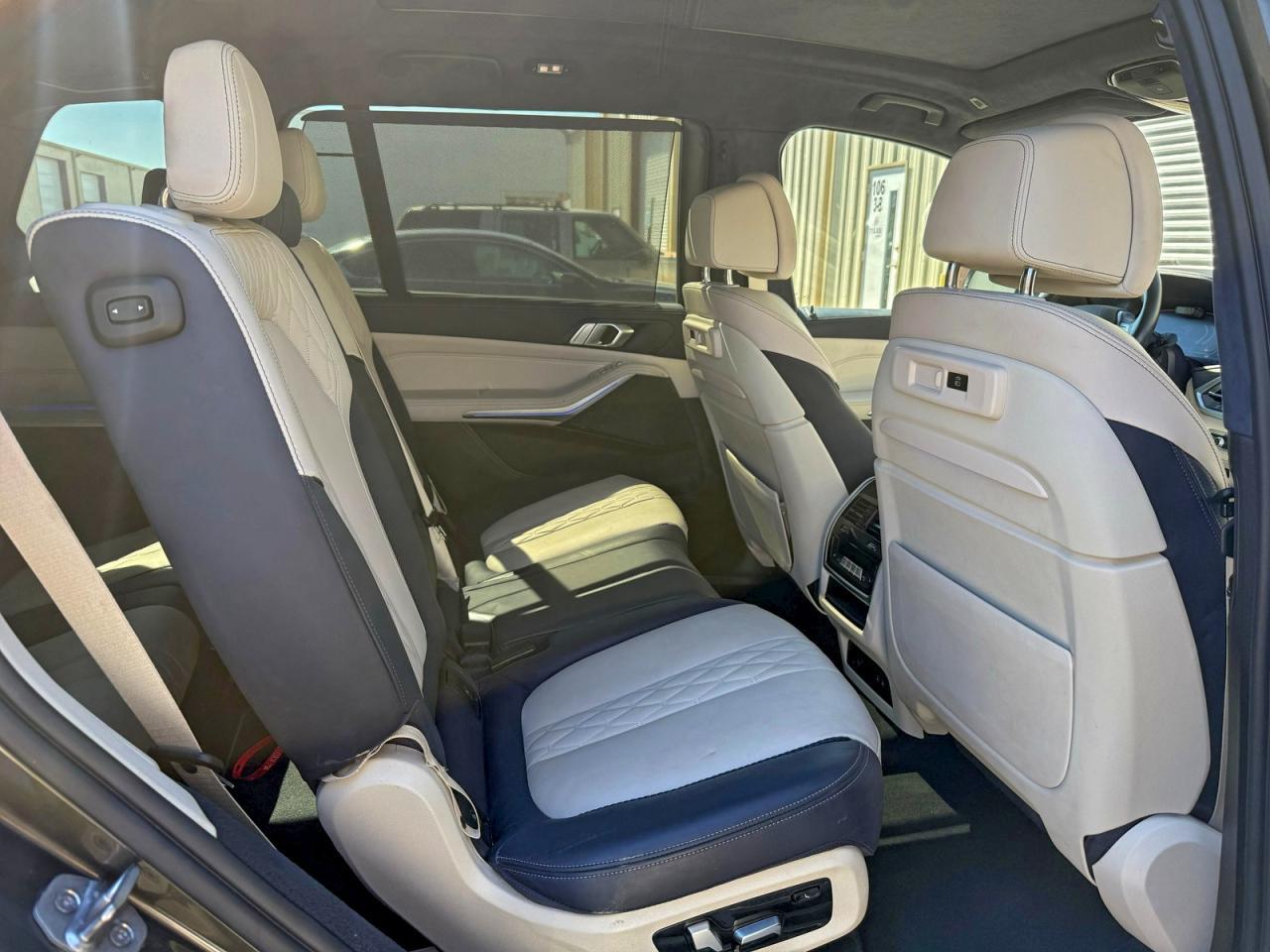 2022 BMW X7 xDrive40I - Image 6
