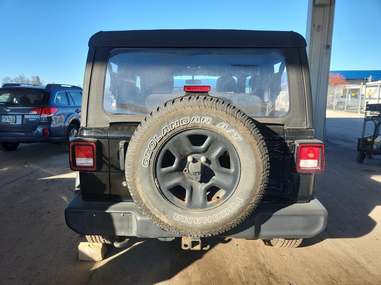 2020 Jeep Wrangler Sport - Фото 6