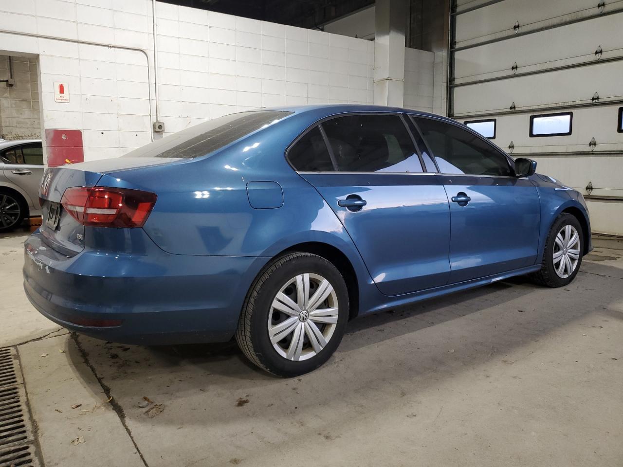 2017 Volkswagen Jetta S - Фото 3