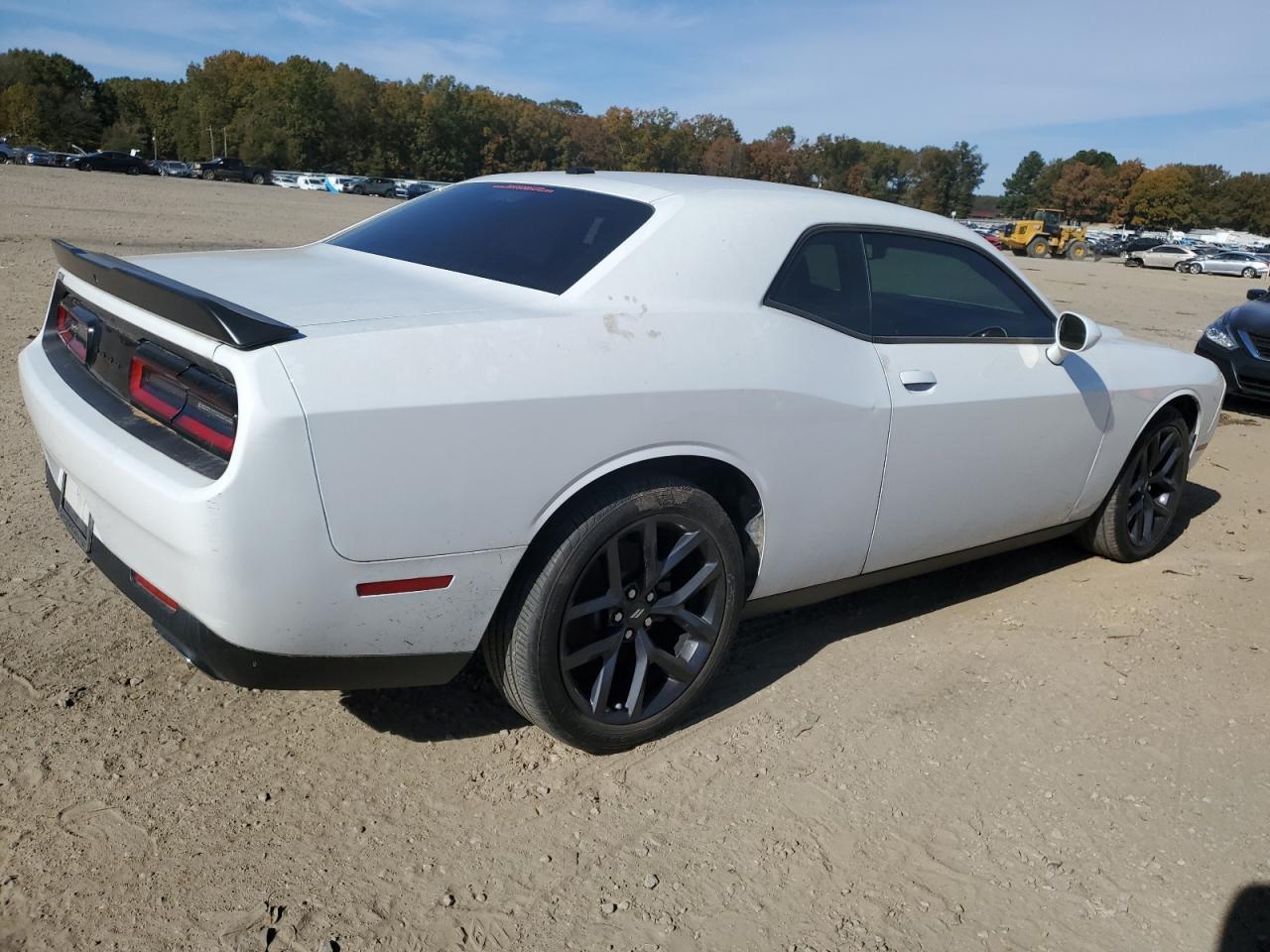 2021 Dodge Challenger Sxt - Фото 3