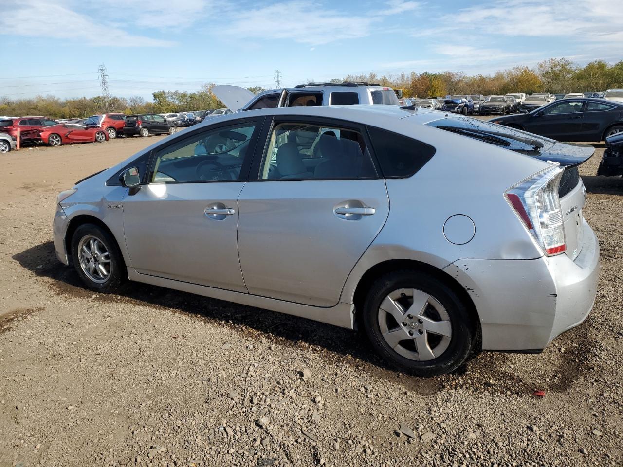 2010 Toyota Prius - Фото 2