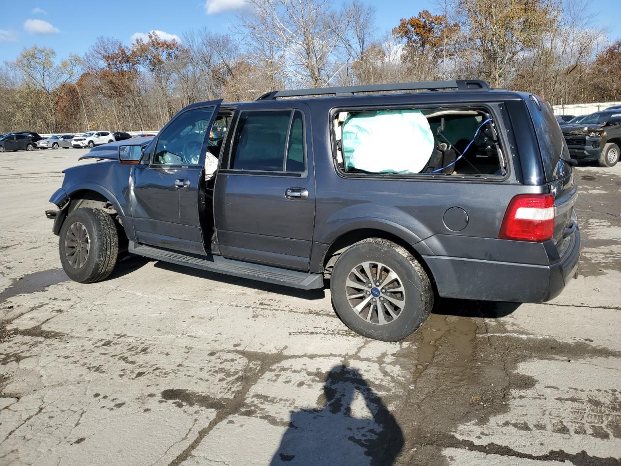 2016 Ford Expedition El Xlt - Фото 2