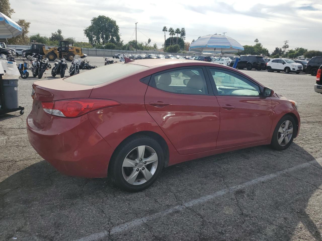 2013 Hyundai Elantra Gls - Image 3