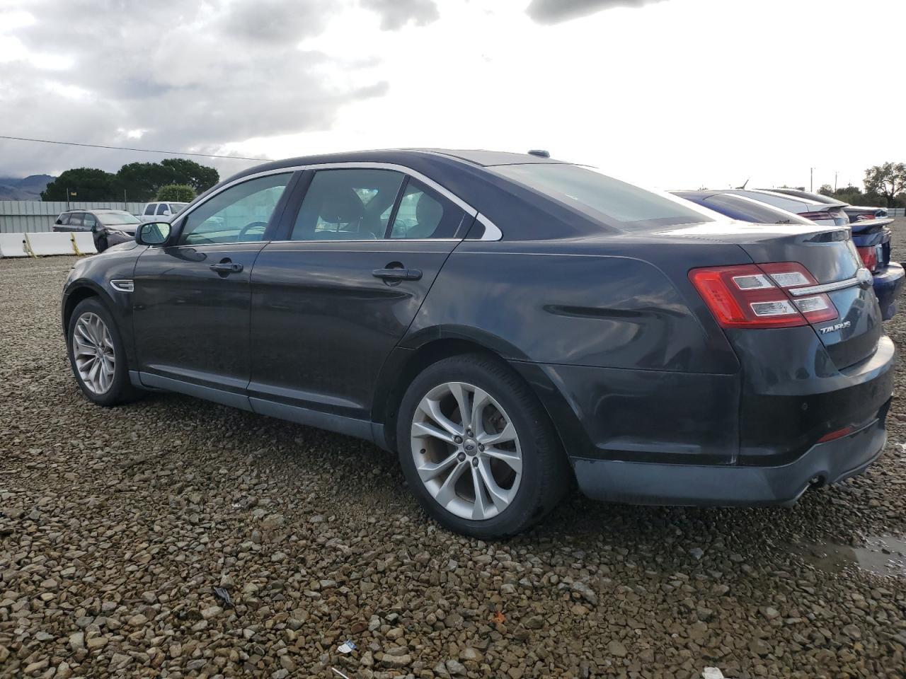 2013 Ford Taurus Limited - Фото 2