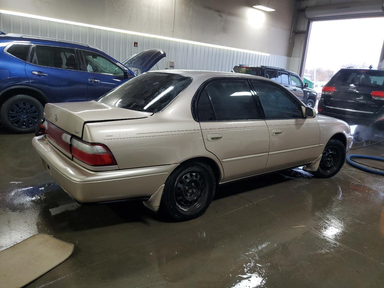 1996 Toyota Corolla Dx - Image 3