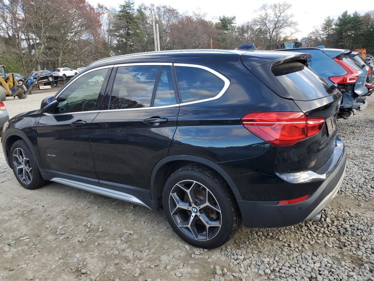 2016 BMW X1 xDrive28I - Фото 2