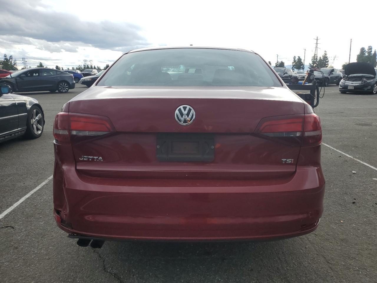 2016 Volkswagen Jetta S - Фото 6
