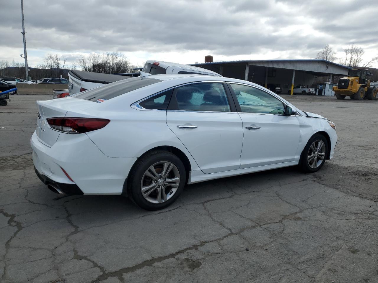 2019 Hyundai Sonata Limited - Image 3