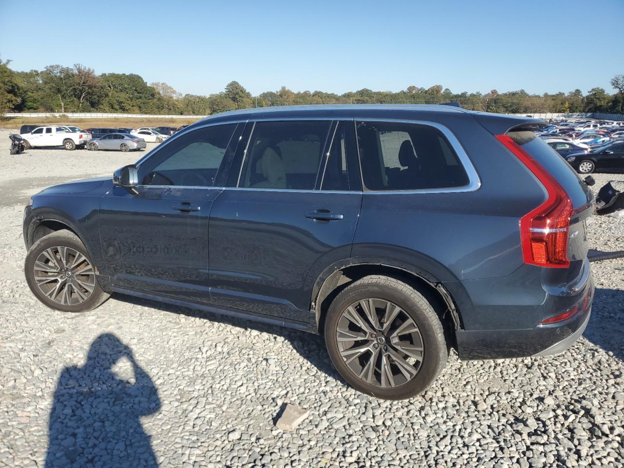 2022 Volvo Xc90 T5 Momentum - Image 2