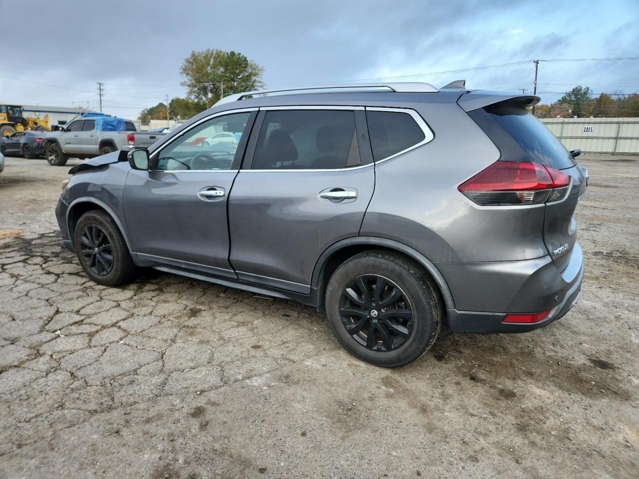 2020 Nissan Rogue S - Фото 2