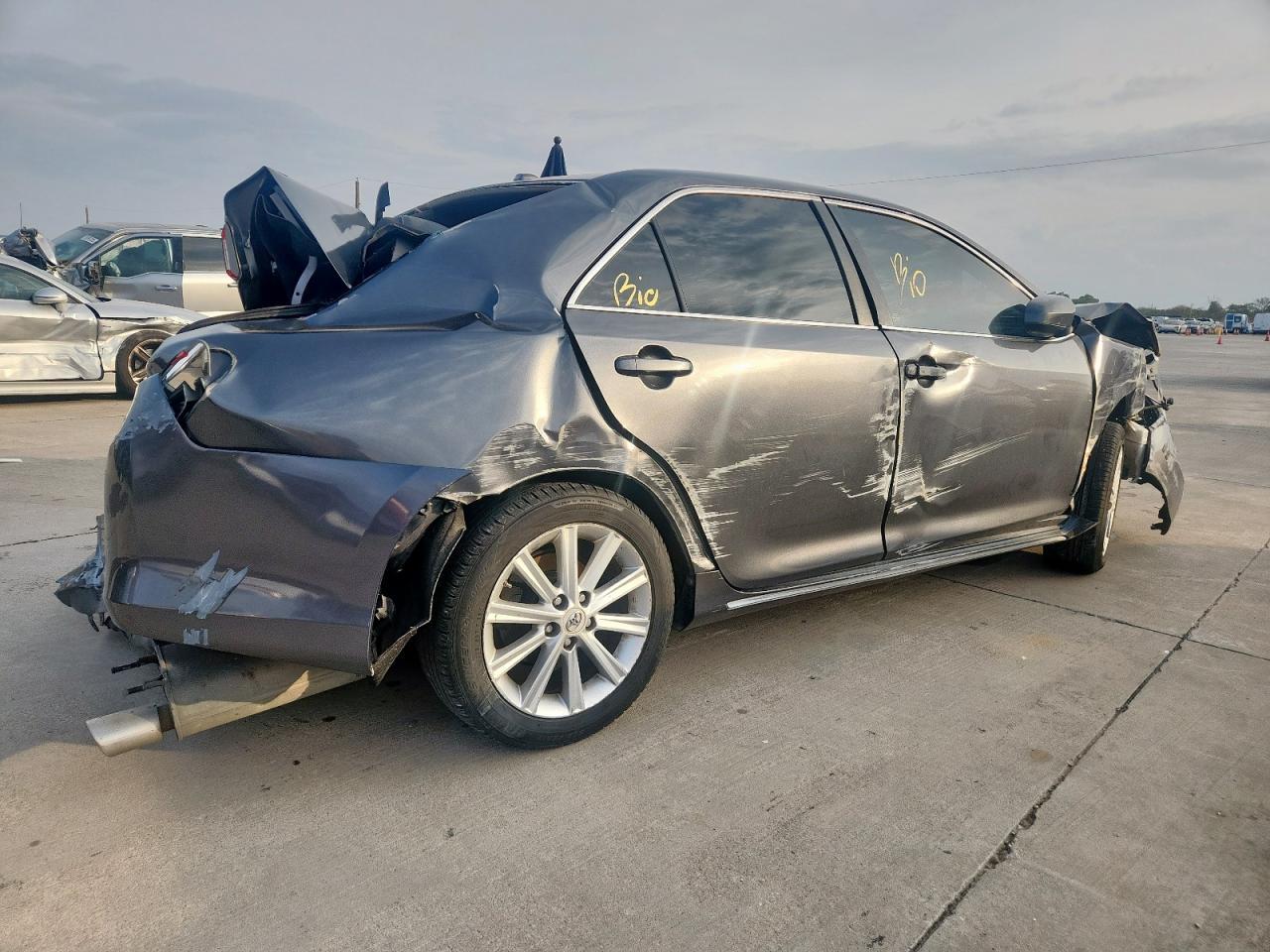 2012 Toyota Camry Xle - Фото 3