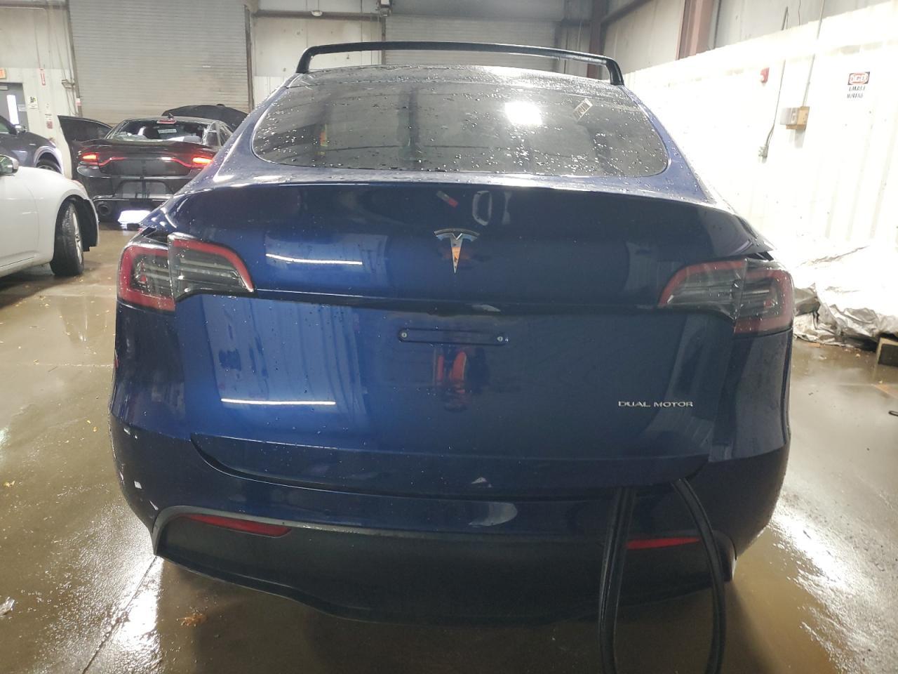 2022 Tesla Model Y - Фото 6