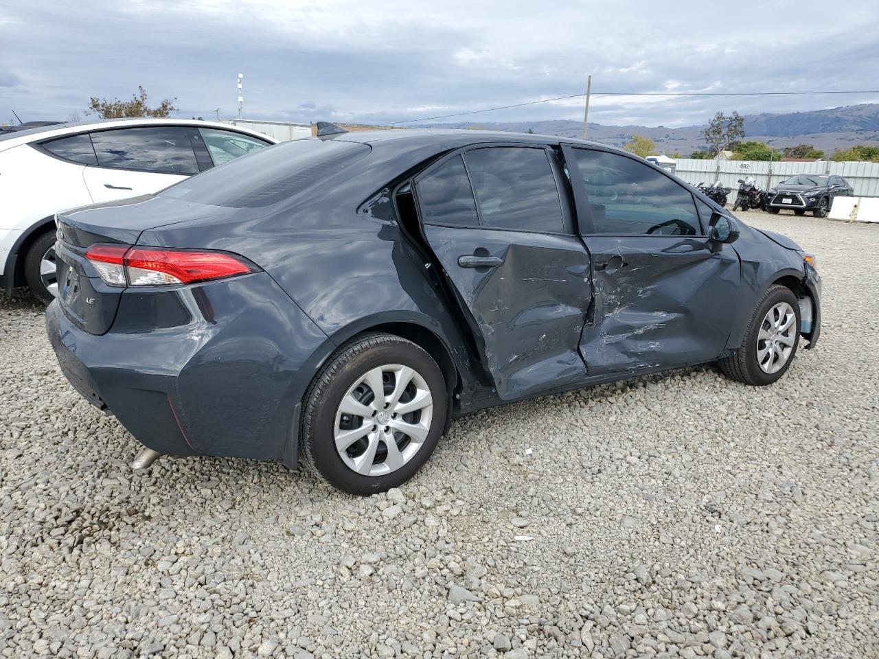 2025 Toyota Corolla Le - Image 3