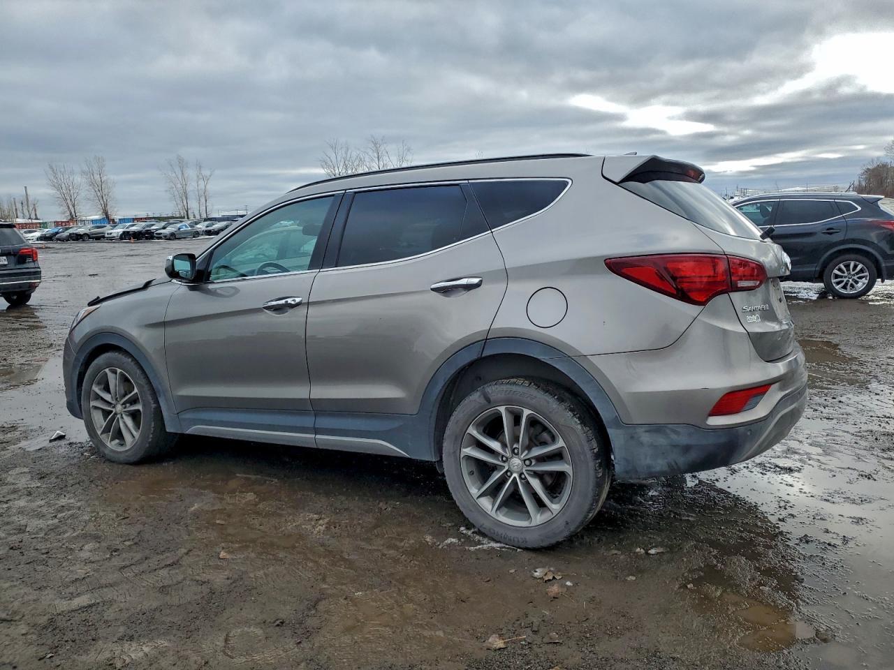 2017 Hyundai Santa Fe Sport - Фото 2