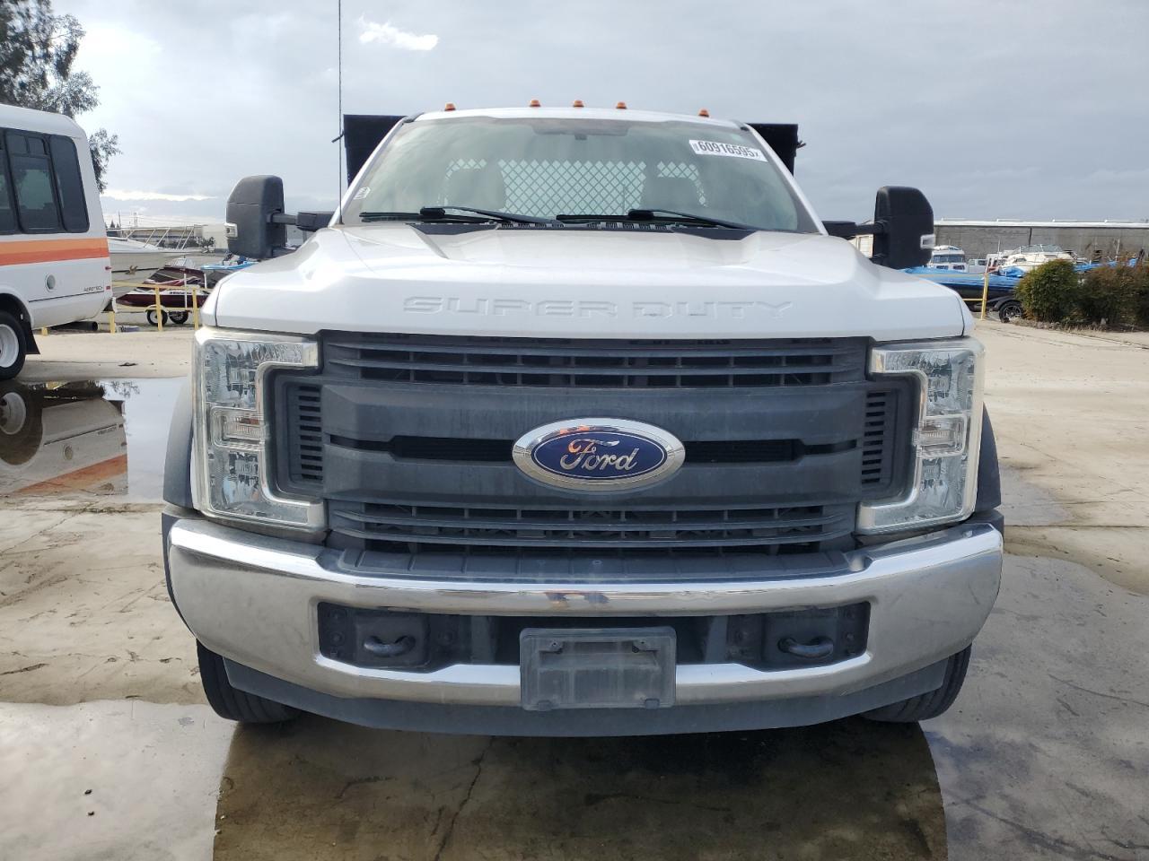 2017 Ford F550 Super Duty - Фото 5