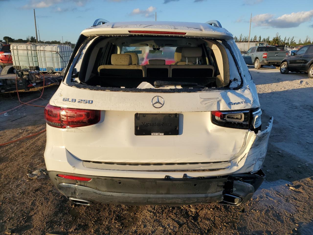 2022 Mercedes-Benz Glb 250 4Matic - Фото 6