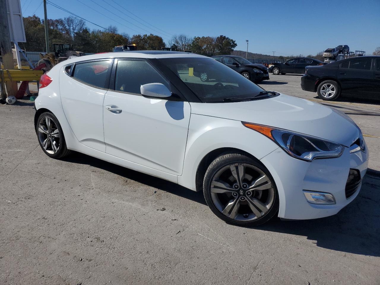 2017 Hyundai Veloster - Image 4