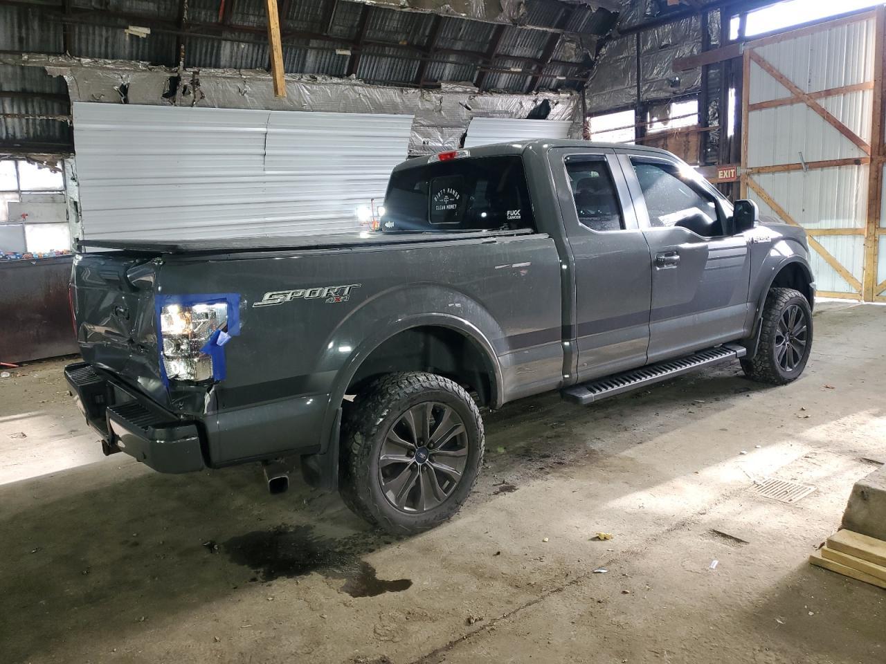 2018 Ford F150 Super Cab - Фото 3