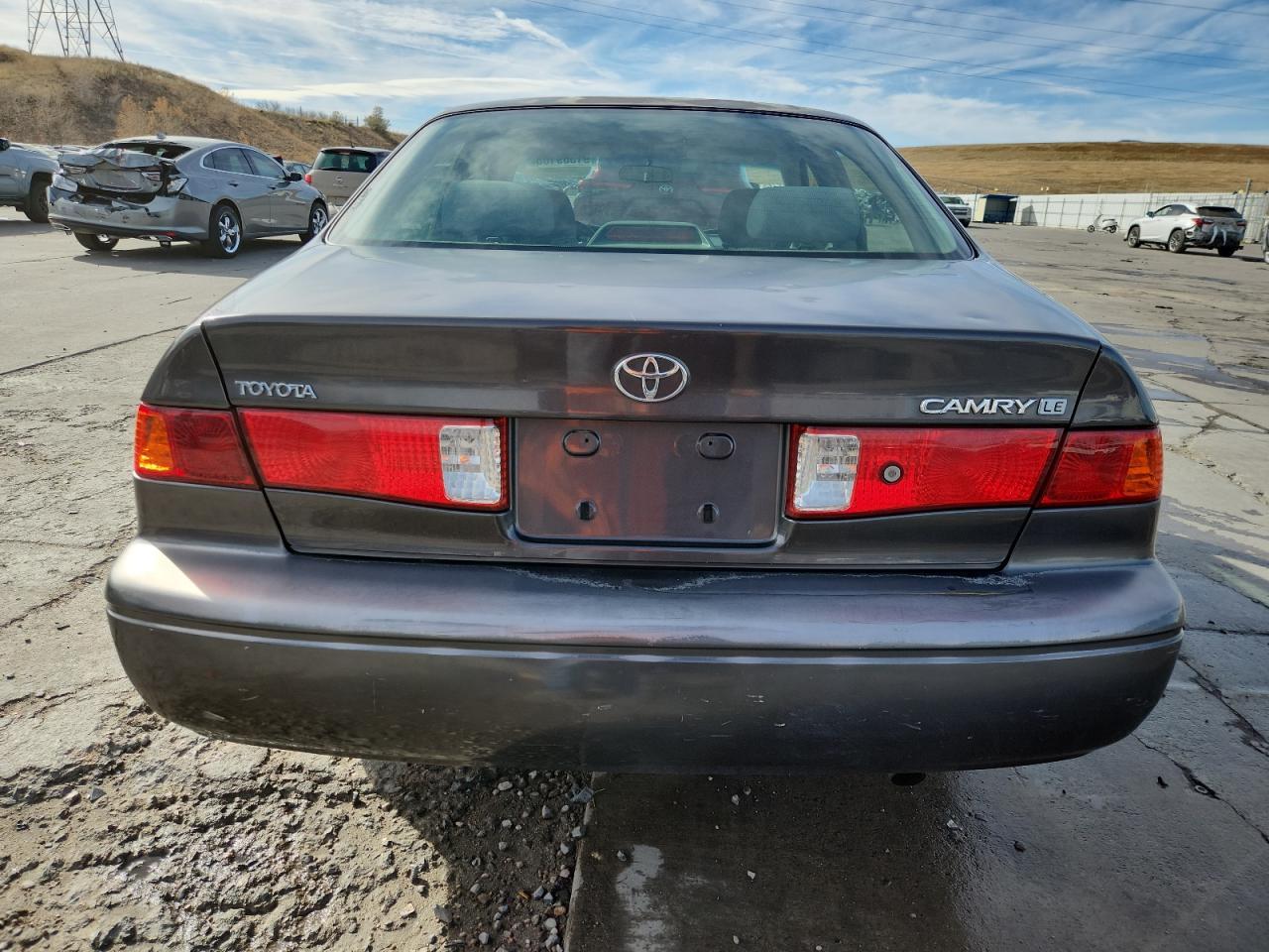 2000 Toyota Camry Ce - Фото 6