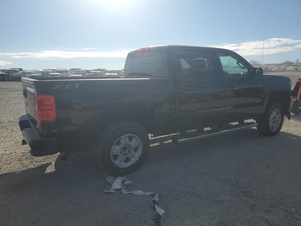 2018 Chevrolet Silverado K1500 Lt - Image 3