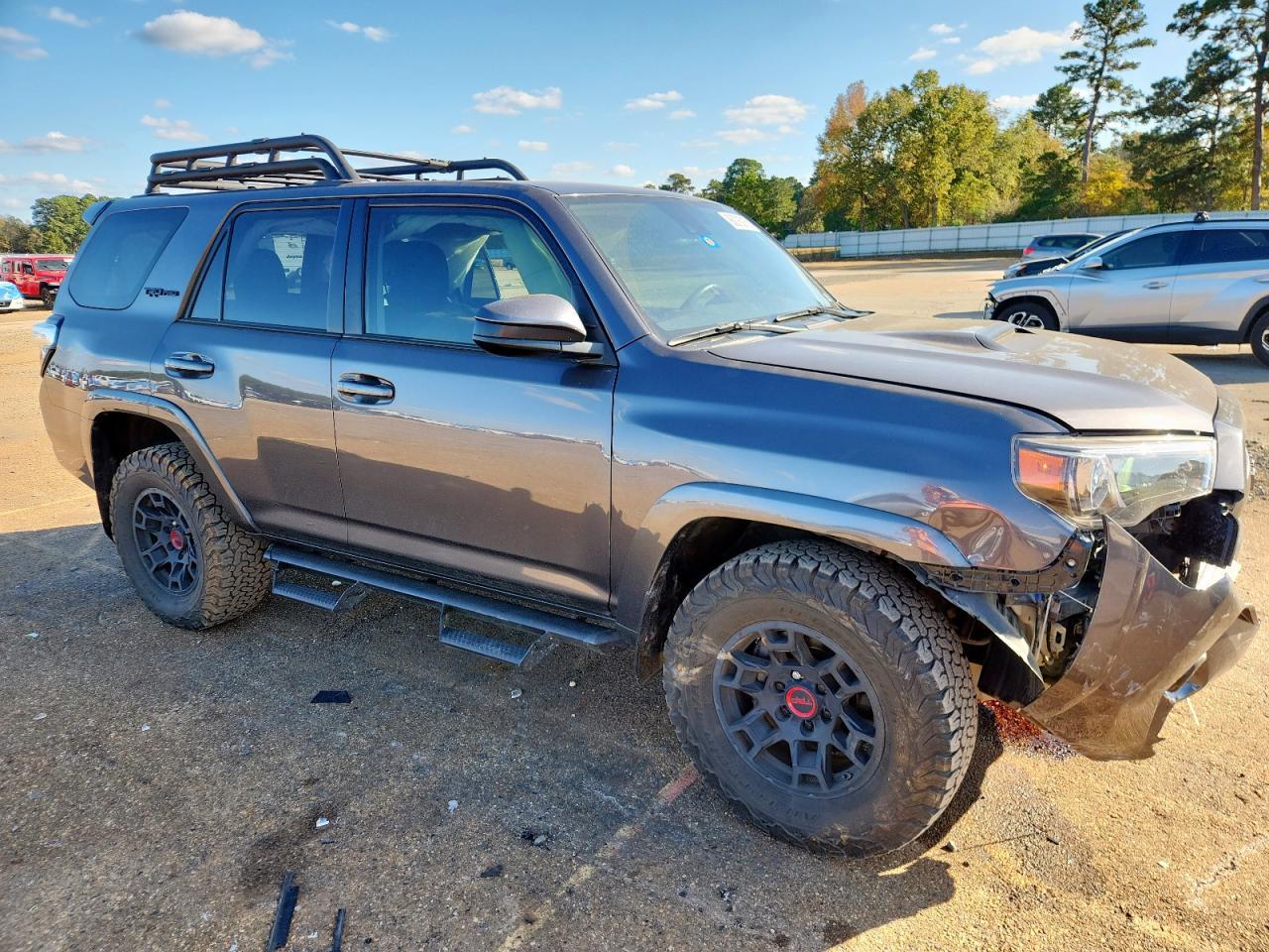 2021 Toyota 4Runner Venture - Фото 4