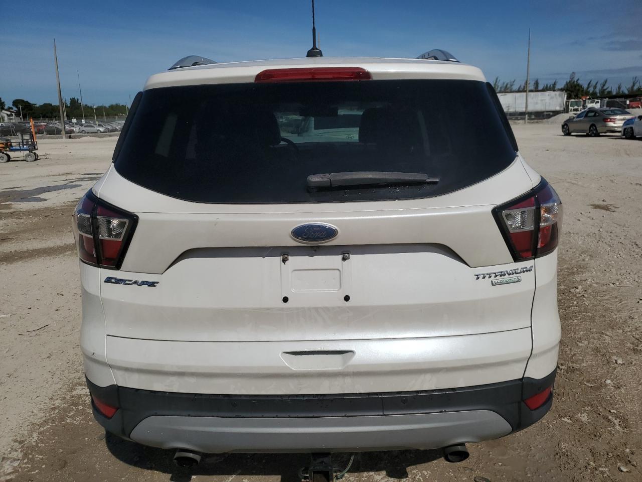 2017 Ford Escape Titanium - Image 6