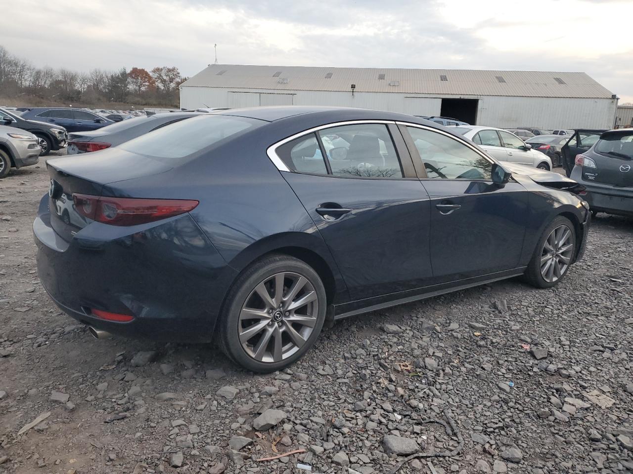 2021 Mazda 3 Preferred - Фото 3