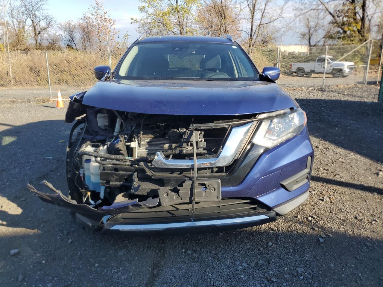 2019 Nissan Rogue S - Image 5